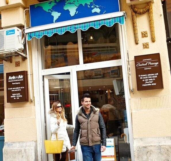 Central Passage Apartments By Vagabond