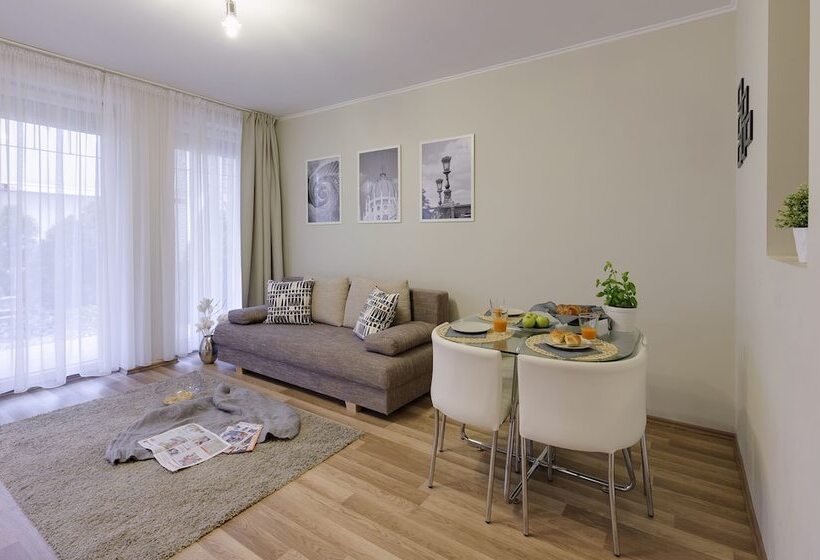 Central Passage Apartments By Vagabond