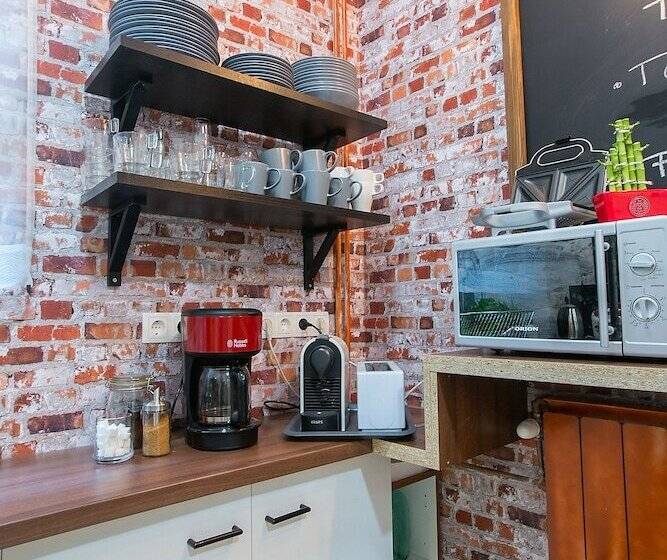 Friends Hostel & Apartments