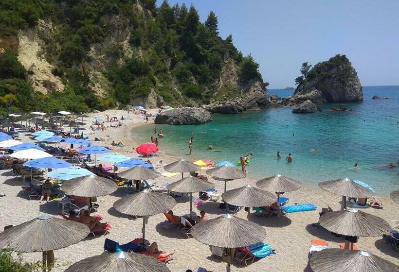 בית מלון כפרי Achilleas