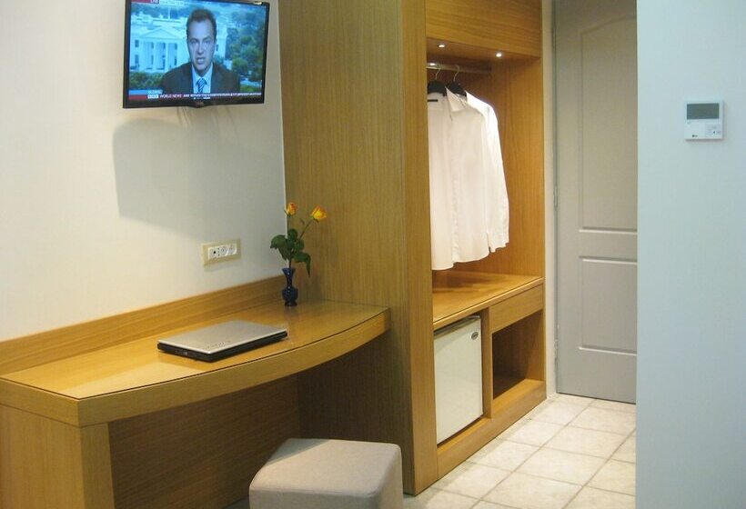 בית מלון כפרי Achilles