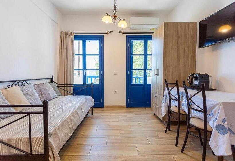 فندق Alexandros By The Beach   Serifos