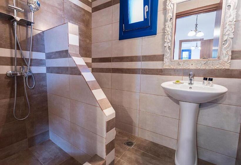 فندق Alexandros By The Beach   Serifos