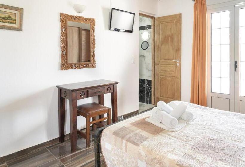 فندق Alexandros By The Beach   Serifos