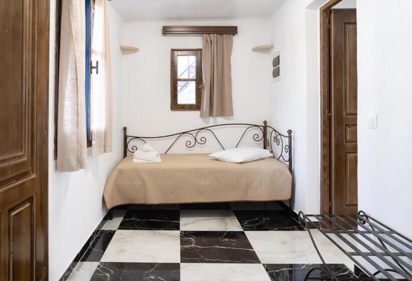 فندق Alexandros By The Beach   Serifos