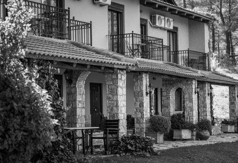 בית מלון כפרי Aphrodite's Inn Kalavrita