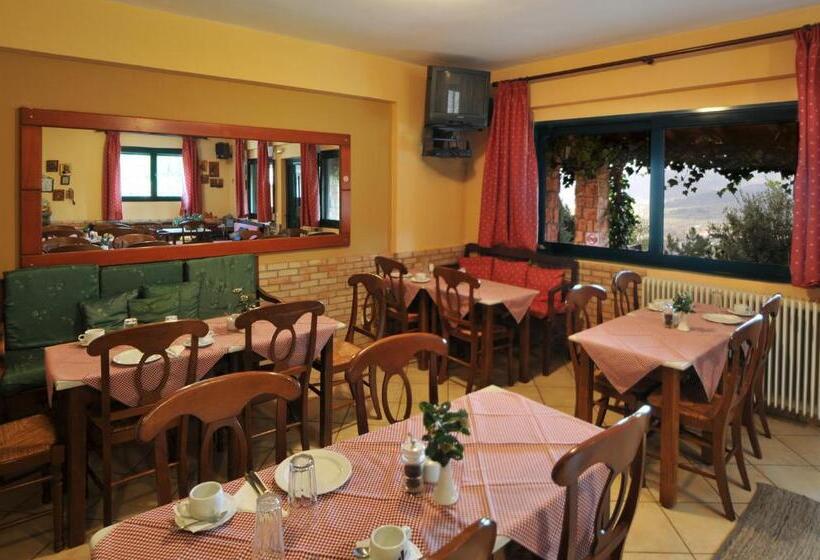 ホテル Aphrodite's Inn Kalavrita