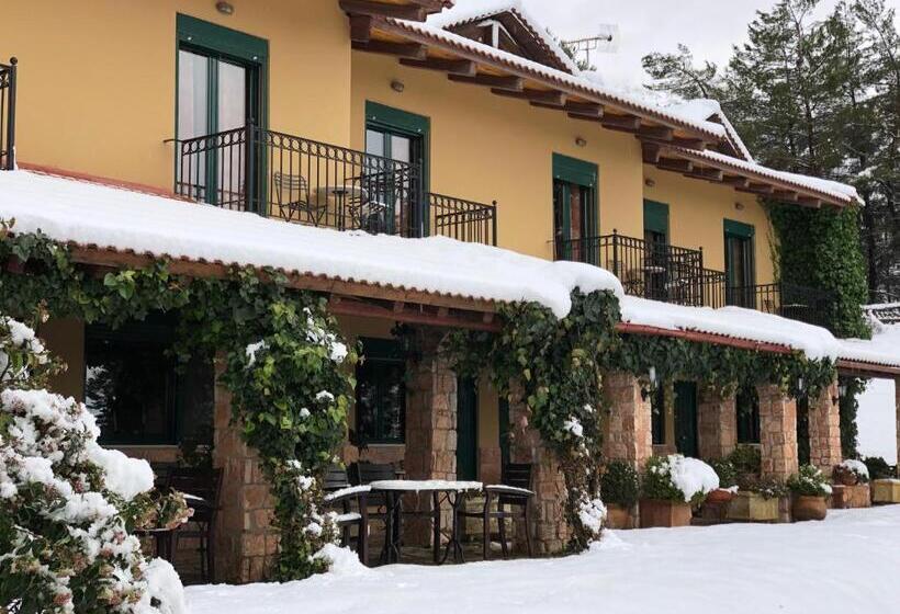 ホテル Aphrodite's Inn Kalavrita