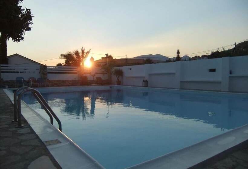 ホテル Apollon Resort