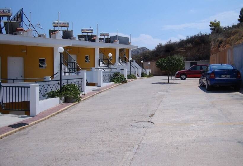 בית מלון כפרי Aretousa