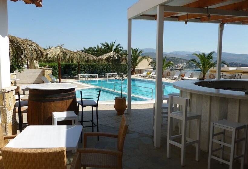 בית מלון כפרי Aretousa