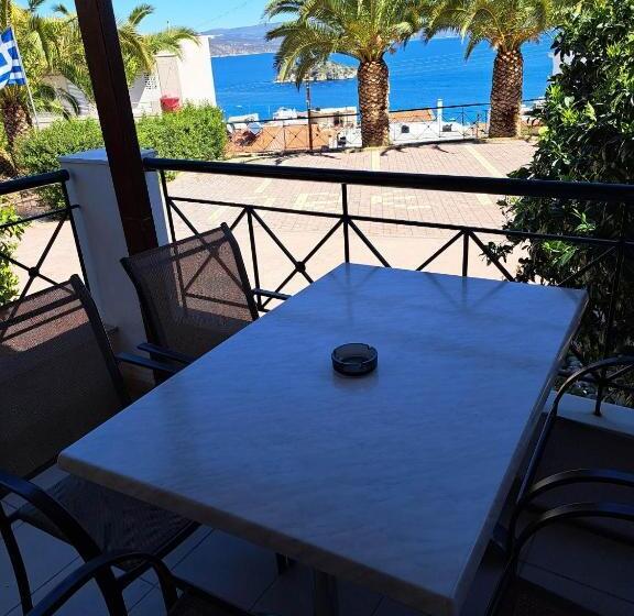 בית מלון כפרי Aretousa