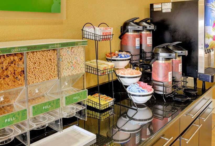 فندق Comfort Inn & Suites Fort Smith I540