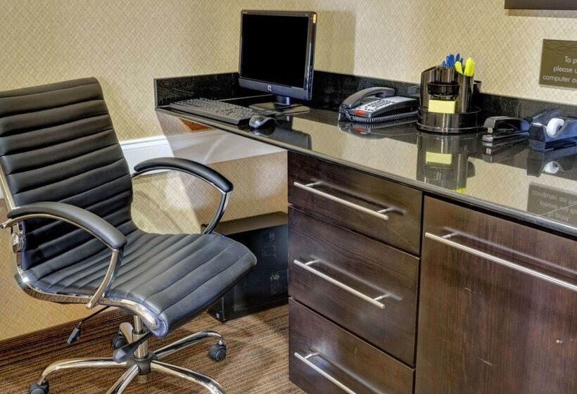 فندق Comfort Inn & Suites Fort Smith I540