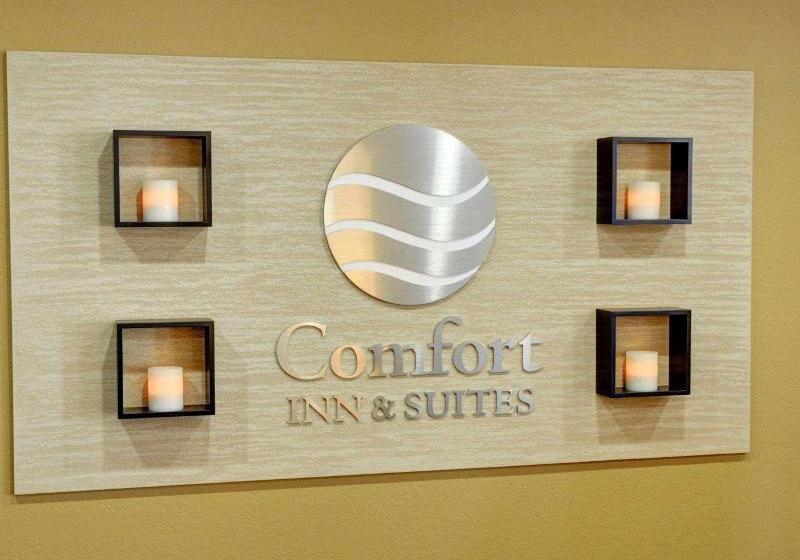 هتل Comfort Inn & Suites Fort Smith I540