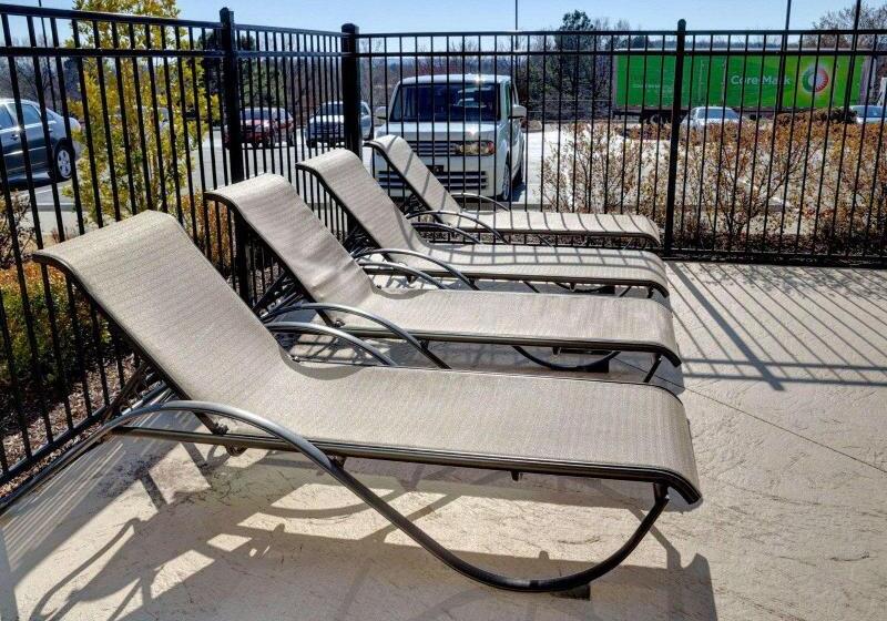 هتل Comfort Inn & Suites Fort Smith I540