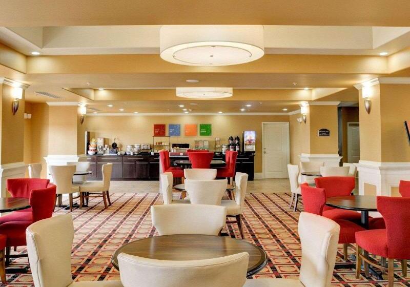 هتل Comfort Inn & Suites Fort Smith I540