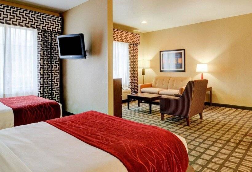 فندق Comfort Inn & Suites Fort Smith I540