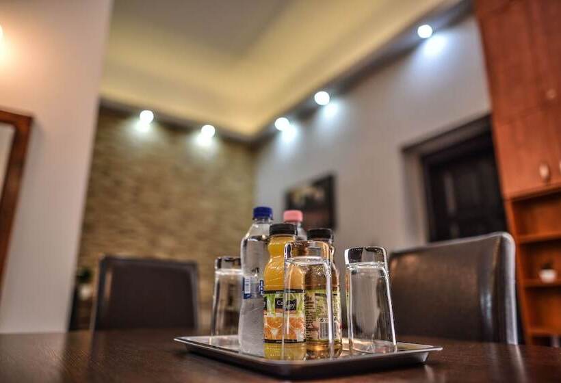 호텔 Corvin Point Rooms And Apartments