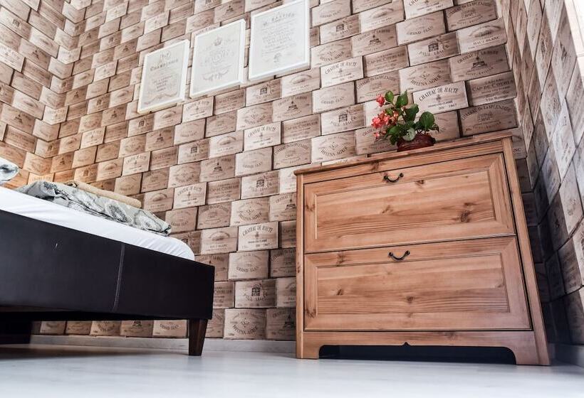 בית מלון כפרי Corvin Point Rooms And Apartments