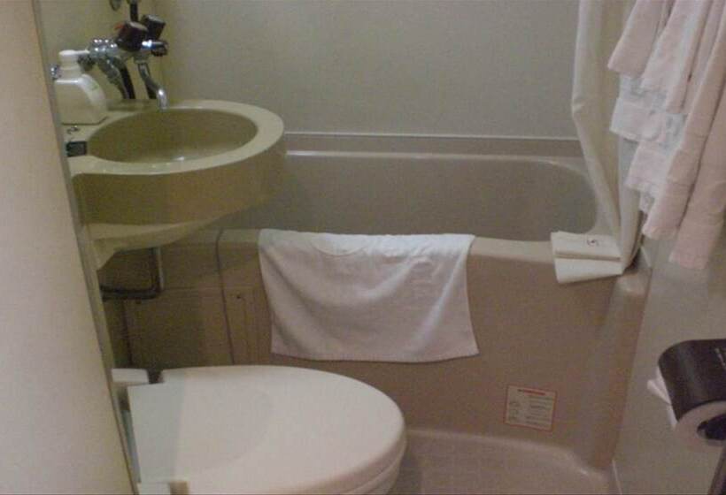 فندق Crown Hills Himeji