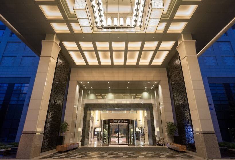 בית מלון כפרי Crowne Plaza Chengdu Panda Garden By Ihg