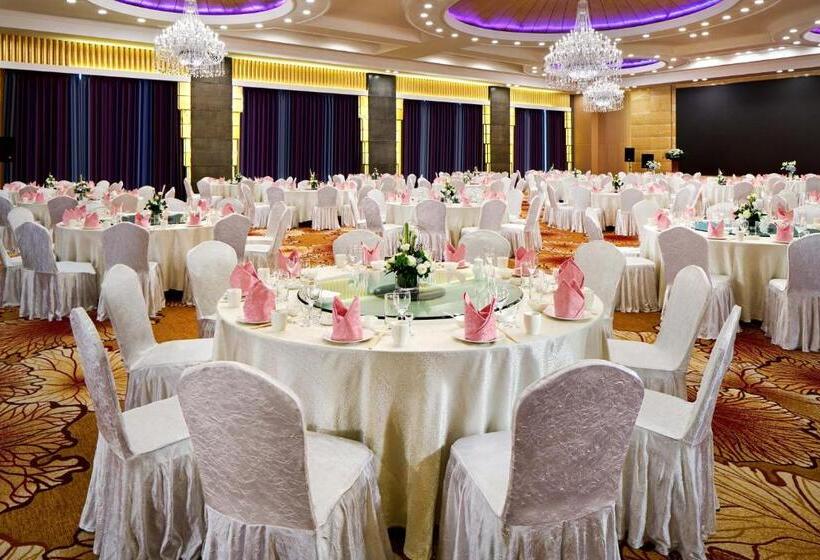 Hotel Crowne Plaza Ordos By Ihg