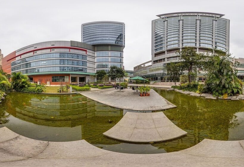 בית מלון כפרי Crowne Plaza Zhongshan Wing On City, An Ihg