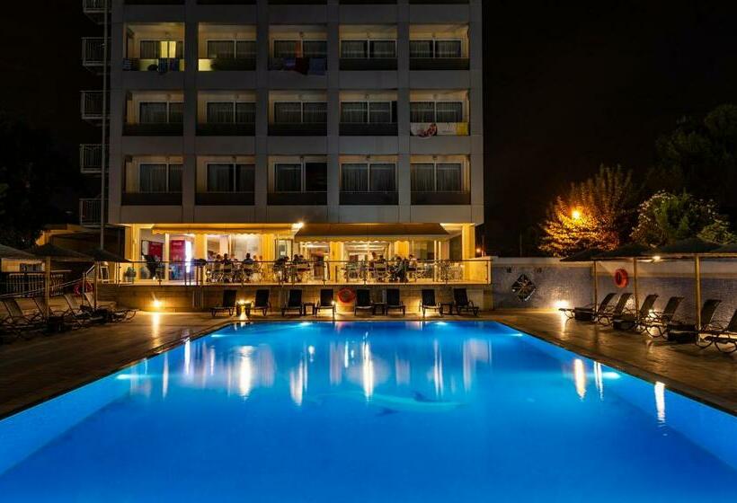 فندق Dolphin Resort & Conference