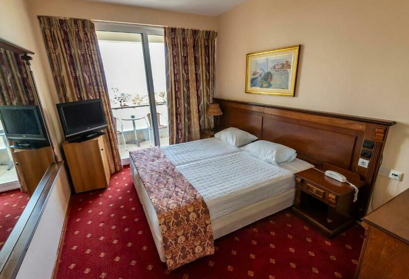 فندق Dolphin Resort & Conference