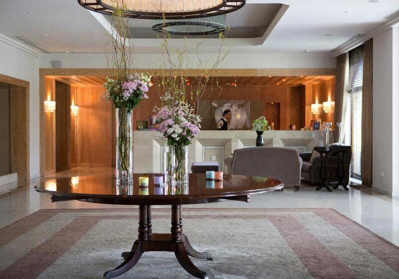 ホテル Du Lac Congress Center & Spa