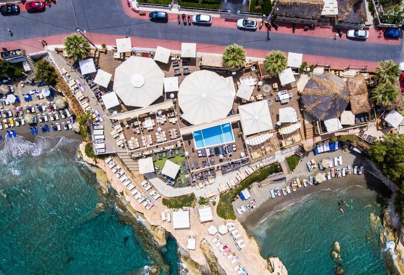 Elmi Beach Hotel & Suites