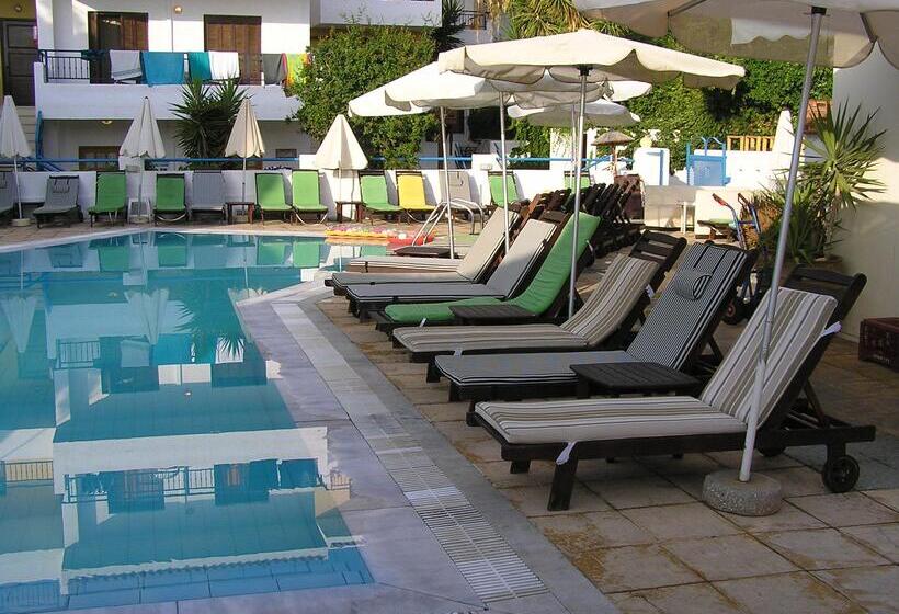 Elmi Beach Hotel & Suites