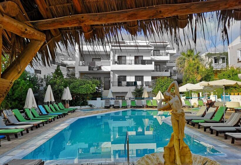 Elmi Beach Hotel & Suites