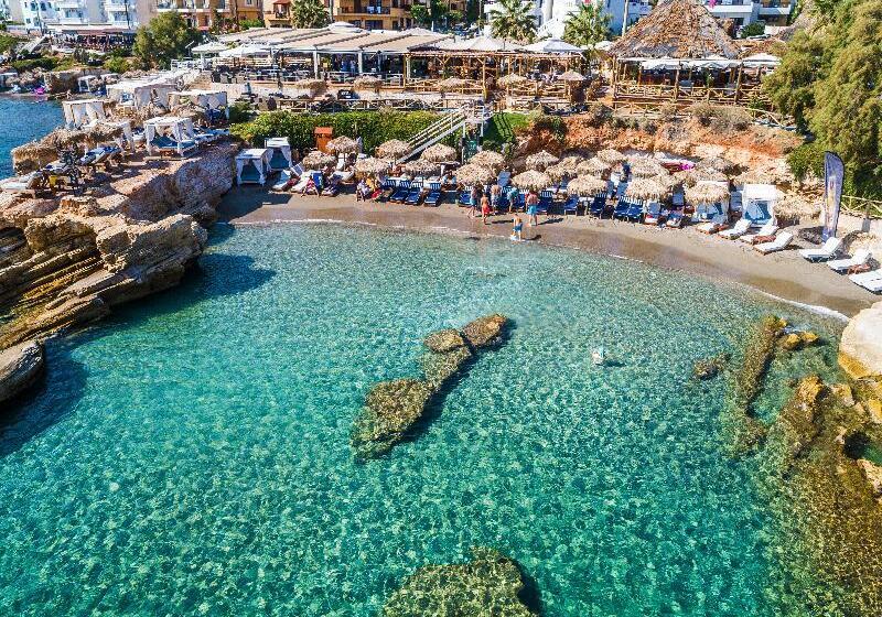 Elmi Beach Hotel & Suites