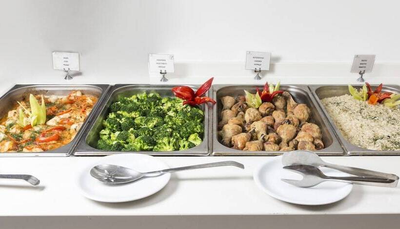 Elmi Beach Hotel & Suites