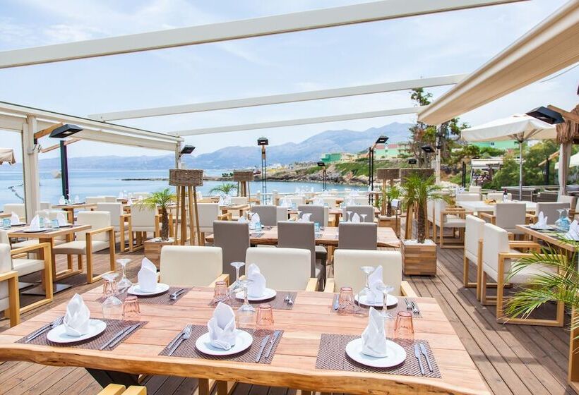 Elmi Beach Hotel & Suites