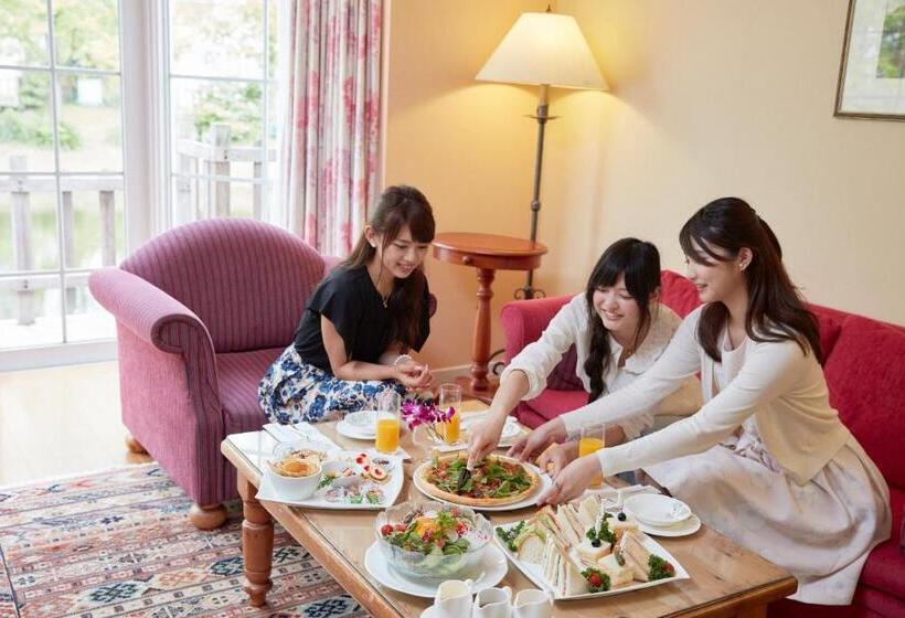 هتل Forest Villa Huis Ten Bosch