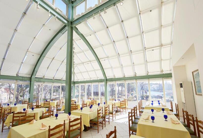 هتل Forest Villa Huis Ten Bosch