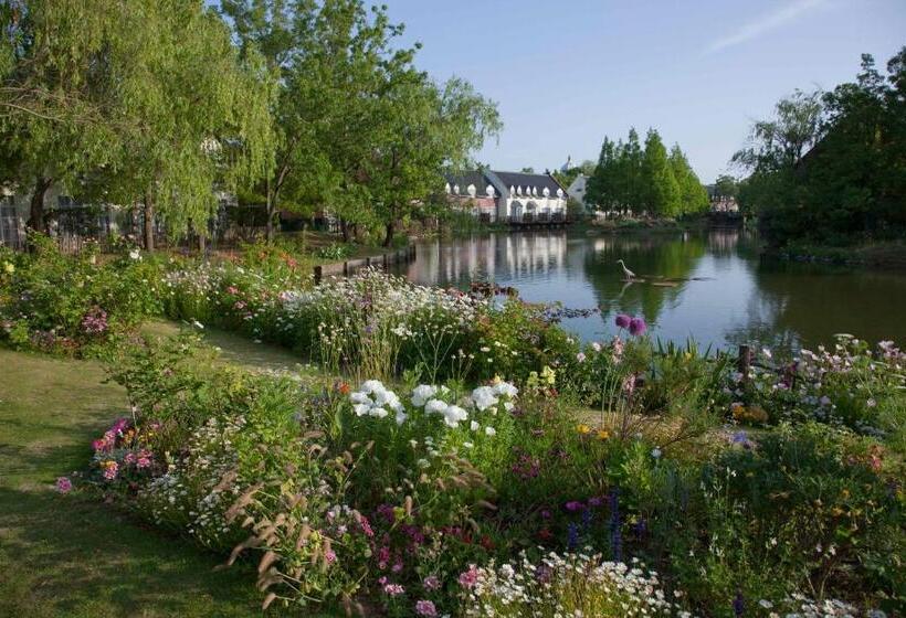 هتل Forest Villa Huis Ten Bosch