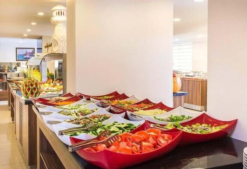 酒店 Grand Bahama Beach