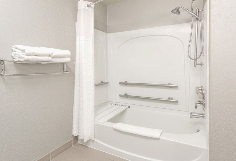 فندق Grand River