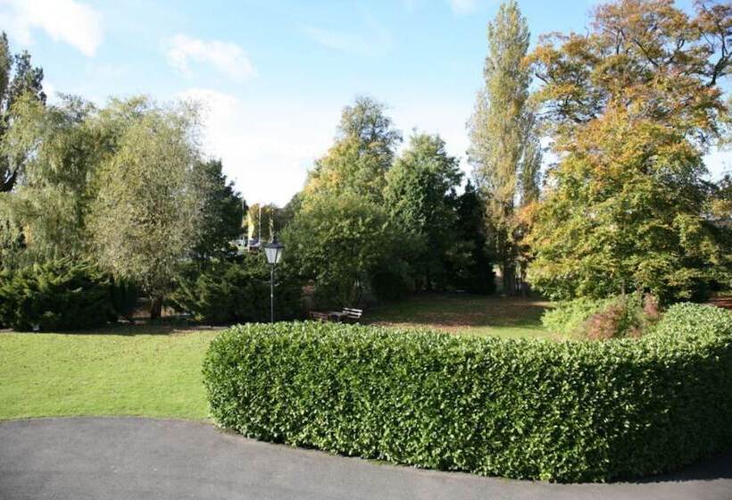 فندق Hadley Park House