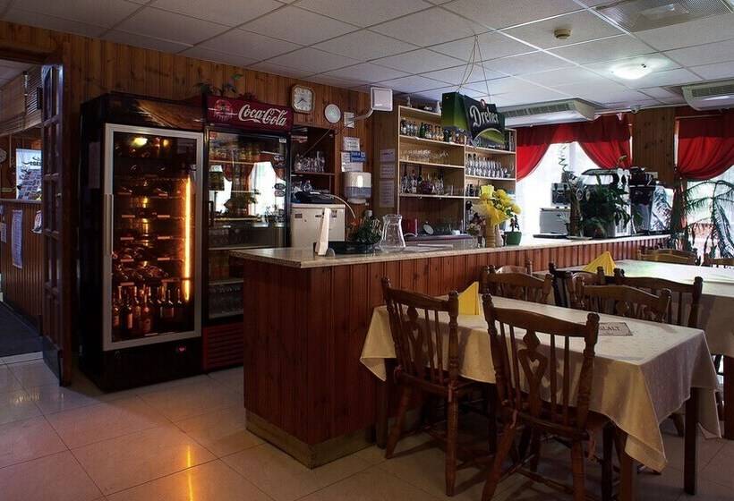 בית מלון כפרי Hajnal