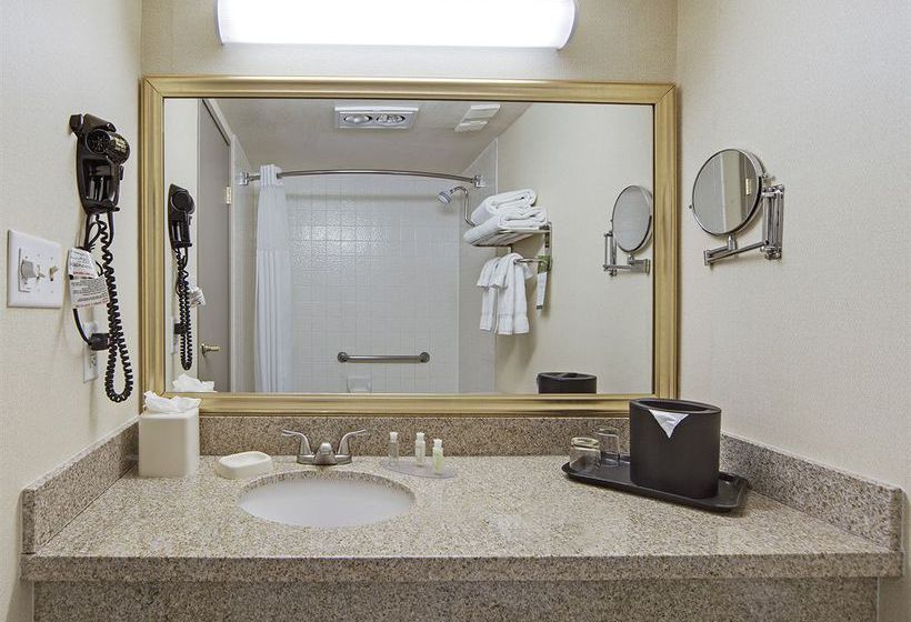 בית מלון כפרי Quality Inn & Suites