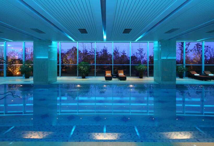 בית מלון כפרי Hilton Nanjing Riverside