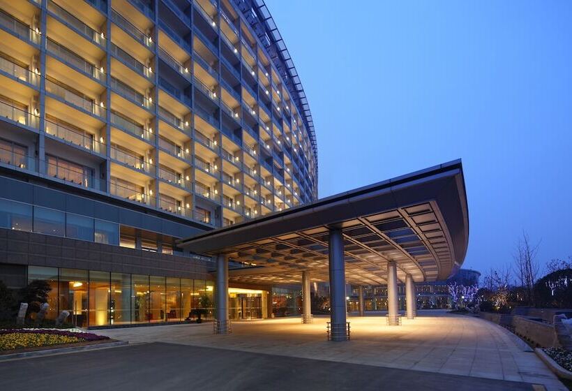 בית מלון כפרי Hilton Nanjing Riverside