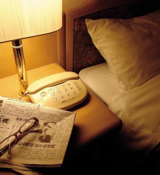 בית מלון כפרי Hirosaki Plaza