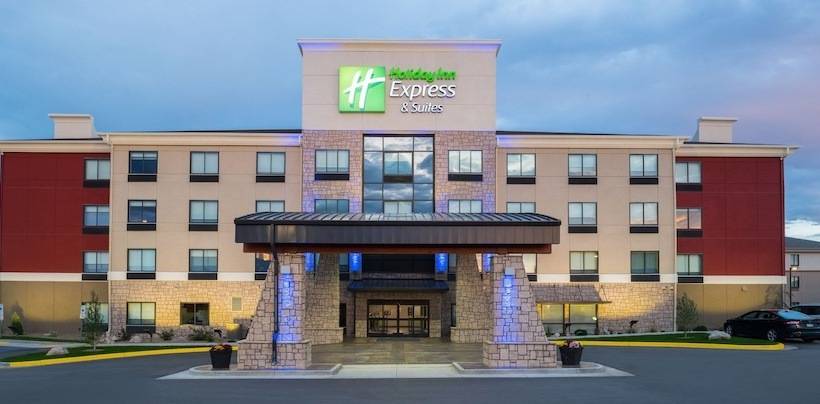 Holiday Inn Express Hotel & Suites Bismarck By Ihg
