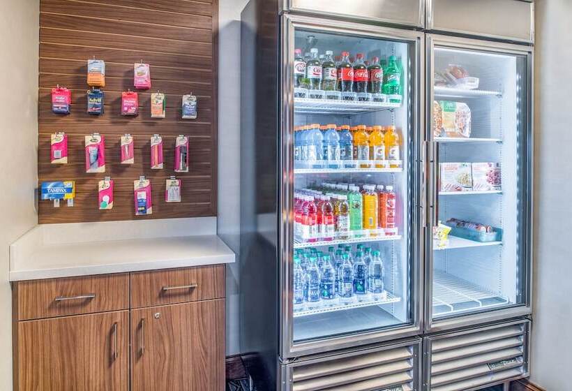 Holiday Inn Express Hotel & Suites Bismarck By Ihg